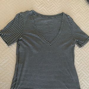 Lululemon love tee size 6